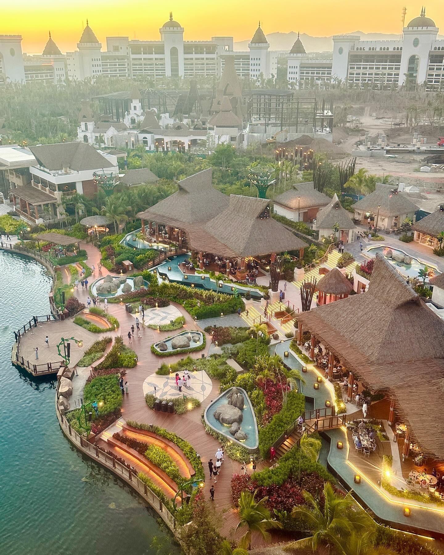 VidantaWorldLuxury Theme ParkResident Shows photo 1